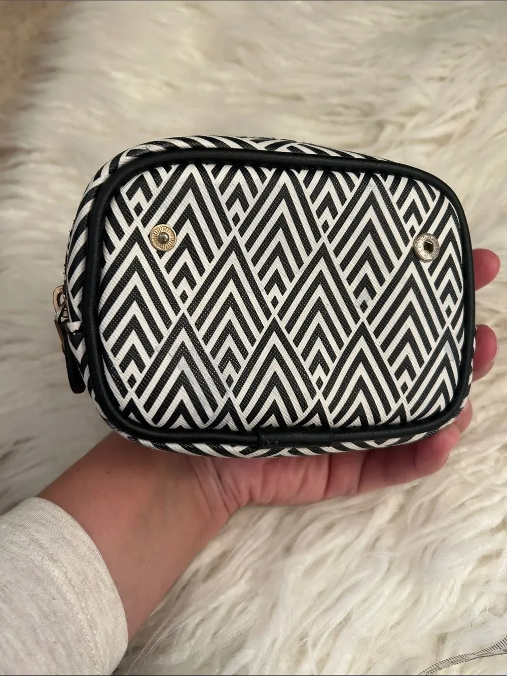 Otis Batterbee London Black and White Geometric Pouch